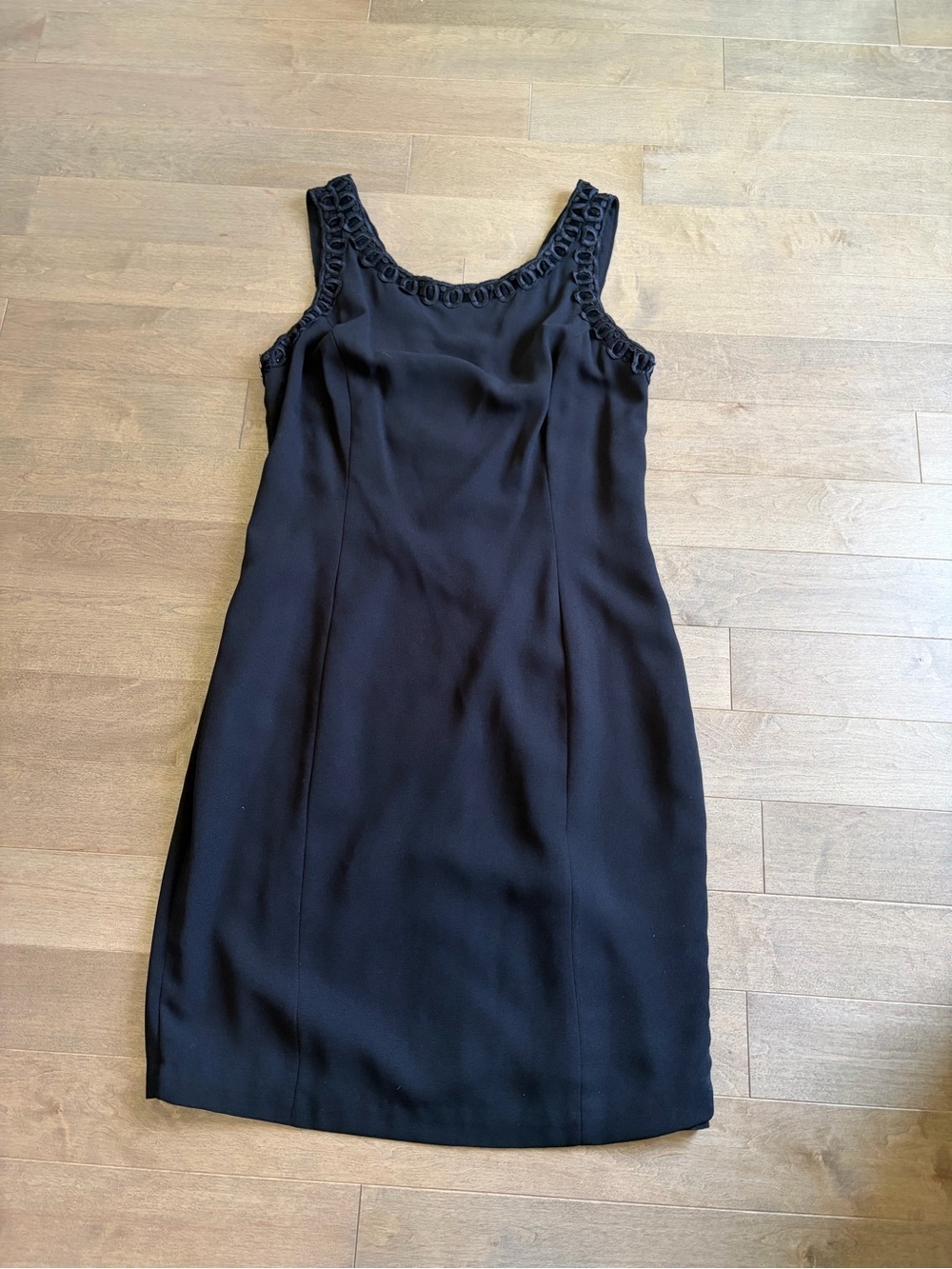 Vintage Classic Black Sleeveless Sheath Dress